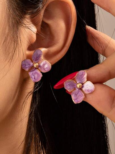 1 Pair Elegant, Graceful, Gentle Purple Lotus Flower Stud Earrings For Women