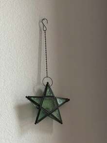 European Retro Style Color Windproof Glass Candle Holder, Pentagram Iron Hanging Embossed Glass Candle Holder ( Candles Not Included ), Holiday Atmosphere Atmosphere Home Decoration Pendant Glass Star Lantern Hanging Ornaments - Tea Light Lantern Window Hangings Living Room Patio Balcony Decoration Vintage