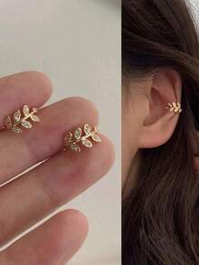 2pcs/1 Set Gold-Colored Leaf Shaped Clip-On Earrings For Women, Adjustable And Comfortable Non-Pierced Design; Lightweight And Simple Style Suitable For Daily Wear, Parties, Photos, Travel, And Halloween Outfits; Elegant Leaf Element Adds A Stylish Touch To Any Look; Perfect Accessory For Date Nights, Festive Events, And Casual Outfits; Great Small Gift For Women, Friends, And Sisters - 金色 - 查看 5