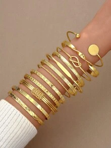 5-17 piezas Conjunto de brazaletes vintage minimalistas de moneda antigua, geometría exagerada y brazalete ancho. Brazaletes apilables minimalistas de alta gama personalizados, adecuados para mujeres, hombres, parejas, mejores amigos, vacaciones, fiestas, cumpleaños, festivales de música y uso diario.