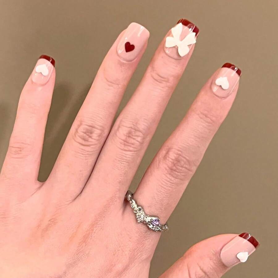 Short Press On Nails Square Fake Nails Red French Tip False Nails With Heart Bow Charms Design Glue On Nails Cute Acrylic Nails Glossy Full Cover Stick On Nails For Women Manicure 24Pcs - 紅色 - 查看 1