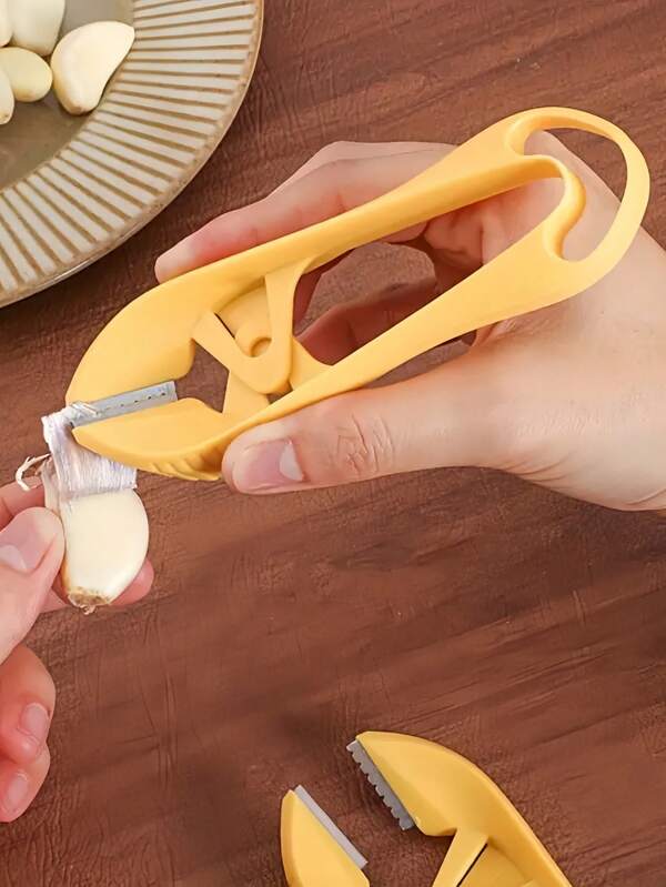 2pcs Garlic Peeler With Sharp Blades And Ergonomic Handle, Efficient Garlic Peeling And Clove Separation Tool For Home And Commercial Kitchens, Easy To Operate, Sturdy And Durable Structure, Efficient Removal And Cutting, Easy To Clean Design, Suitable For Noodle Shops, Home And Restaurant Kitchens, Compact And Practical, Convenient Tool With Hanging Hole Design For Easy Storage
