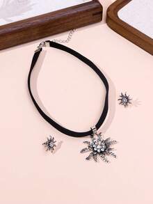 1pc Elegant Rhinestone Snowflower Pendant Necklace & 1 Pair Snowflower Earrings, Suitable For Women, Beer Festival, Daily, Holiday Outfits