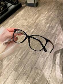 Luxurious Ladies' Flat Blue Light Glasses  I've Found A Treasure!! Elegant Glasses To The Core,A Pair Of Glasses That Will Make Your Heart Flutter,Suitable For All Face Shapes, Making The Face Look Smaller,High-End And Luxurious Tortoiseshell Color Spectacle Frame,Blue Light Glasses For Woman Men Safety Glasses Blue Light Blocking Glasses  Protection Computer Gaming Glasses   Women Cute Light Weight Red Frame Oversized Non Prescription Small Face Square Cat Eye  Reduce Eye Fatigue On Computers, TVs, Phones, And Games, Suitable For Computer Lense Screen Protector Plain Glasses   Clear Lens Glasses Blue Light   Light Blocking Glasses Blue Light Glasses Light Glasses For For Women Men  Light Glasses For    Glasses For Women  99 Blue Light  Glasses For Woman  Blue Light  Glasses Women/Men, Fashion Round  Frame UV Ray Filter Computer Gaming Glasses Computer Glasses - Anti Eyestrain & UV Glare Protection Anti Glare - 豹紋 - 查看 5