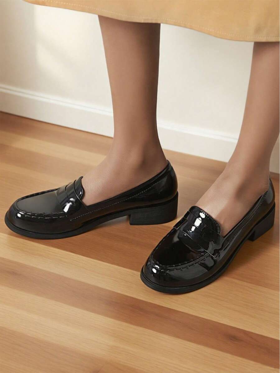 Women's Patent Leather Loafers Low Chunky Heel Slip On Pumps Round Toe Casual Shoes, Stylish And Comfortable Party, Work Dress Shoes,Soft And Comfortable Loafers Suitable For Work, Dates And Parties - 黑色 - 查看 1