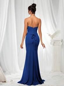VIPGIRL Elegant Cobalt Blue Strapless Bridesmaid Dress With Ruched Thigh Slit And Open Back Design, Suitable For Formal Occasions - Royal Blue - View 2