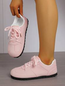 أحذية رياضية كاجوال للنساء للارتداء اليومي بنمط ربطة الدانتيل