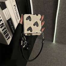 豪华全屏心形手机壳，配有心形吊坠皮革表带，适用于三星