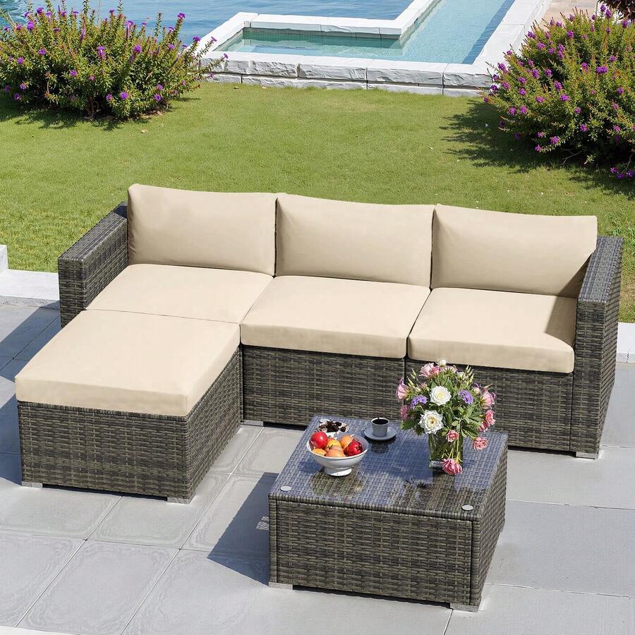 1pc Minimalist Solid Color Milk Silk Elastic Sofa Seat Cover, Universal Fit For All Seasons