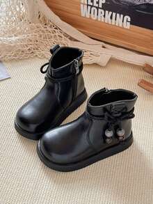 Nuevas botas de cuero suave para niña, botas planas de estilo retro cómodas, para otoño