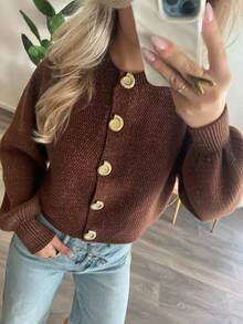 Einfarbiger gerippter Knopf-Glanzgarn-Muschelknopf-Cardigan, Partytragen