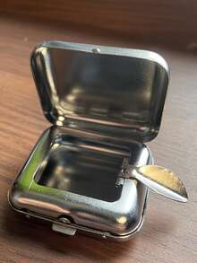 1, Mini Metal Ashtray, Portable Small Ashtray, Outdoor Portable Pocket Ashtray, Creative Car Smoking Accessories