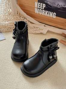 Nuevas botas de cuero suave para niña, botas planas de estilo retro cómodas, para otoño