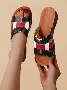 Pantuflas de mujer, sandalias planas versátiles y antideslizantes para damas de mediana edad