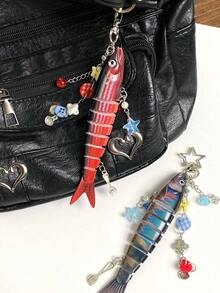 1 件手工制作的鱼形钥匙扣、海洋包包挂饰、海洋钥匙扣、人造鱼饵钥匙扣、串珠鱼形挂饰、渔夫礼物汽车配件可爱哥特 Y2k 包包配件挂绳带身份证夹圣诞节