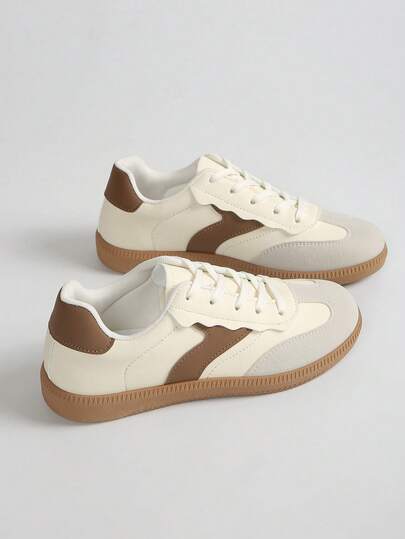 2025 New Women's Flat Casual Sneakers