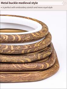 3 قطع إطارات تطريز يدوية صغيرة بنية اللون بنمط خشبي رجعي، مصنوعة من مادة ABS المتينة مع خطاطيف معدنية نحاسية، مناسبة لديكور المنزل، التعليق على الحائط، هالوين، عيد الميلاد، الحقائب، الملابس، الهواتف، سلاسل المفاتيح، المكاتب، الأغراض الجانبية للسرير، زينة السيارات