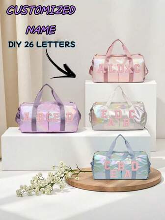 이 다채롭고 대용량의 접이식 스포츠 여행 수납 가방은 이름으로 맞춤 설정할 수 있습니다. 26개의 DIY 문자 조합과 최대 5개의 맞춤형 패브릭 패치를 지원합니다. 핑크, 퍼플, 실버, 블루 및 기타 색상으로 제공됩니다. 이 세련된 디자인은 스포츠, 여행 등에 적합하며 개인화된 요구 사항을 충족합니다.