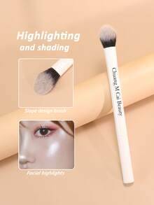 1支极简轮廓刷，柔软灵活的拇指形斜面设计，适用于黑眼圈、雀斑、痘疤、鼻唇沟等部位。可用作化妆刷、粉底刷、遮瑕刷、腮红刷、修容刷、散粉刷等。 - 白色 - 查看 1