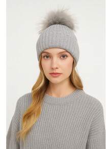 Un pacchetto di cappelli invernali lavorati a maglia in colori uniti. Caldi e alla moda, questi cappelli giovanili a tesa larga presentano una fodera a righe. Un cappello caldo per l'autunno e l'inverno. Un regalo di Natale perfetto. Un cappello lavorato a maglia con pon pon per l'autunno e l'inverno. Un cappello di lana alla moda e versatile con punta tonda. Un cappello lavorato a maglia personalizzato. Un berretto casual per coppie. Un'ottima idea regalo. - Grigio Chiaro - Visualizzare 7