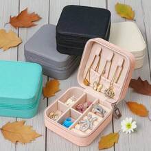 1 cutie organizator de bijuterii, cutie portabilă pentru depozitarea cerceilor, colierelor și inelelor, cutie mini compactă pentru bijuterii, suport pentru bijuterii din piele PU, cadou perfect pentru femei și fete, potrivit pentru cercei, inele, coliere, brățări, petrecere de nuntă