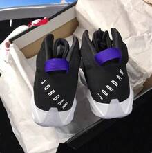 Nike Zapatillas de baloncesto  Lift Off AJ6 GS para niños grandes, resistentes al combate y con amortiguación de aire - Negro - Ver 9