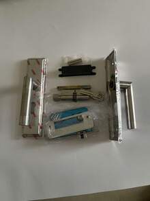 不锈钢静音门锁 - 现代防盗设计，适用于卧室、浴室和室内门，耐用可靠的安全解决方案