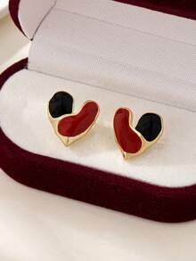 1 par de pendientes de botón con forma de corazón retro y versátil para mujeres