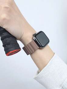 1条男女通用磁吸表带，兼容，适用于42mm、38mm、40mm、41mm、44mm、45mm、46mm、49mm尺寸，时尚智能手表替换表带，适用于Series Ultra2、Ultra SE2、SE 11、10、9、8、7、6、5、4、3、2、1 - 彩色 - 查看 4