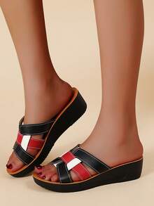 Pantuflas de mujer, sandalias planas versátiles y antideslizantes para damas de mediana edad