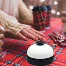 2pcs/4pcs Random Color Metal Hand Clapper Bell, Multi-Functional Call Bell For School Desk Buzzer, Classroom, Kitchen, Restaurant, Bar, Tabletop Games, Pet Training And Interactive Entertainment, No Power Or Battery Required