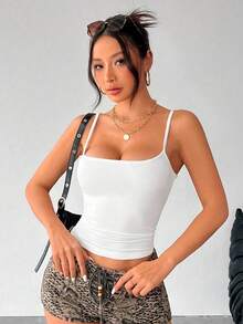 Kit de 2 camisetas de tirantes clásicas y casuales para mujer, tela de poliéster y elastano, aptas para temporadas de primavera y verano. Diseño ajustado, cuello redondo, sin mangas, muy frescas, ligeras y cómodas. - Blanco y Negro - Ver 6