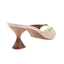 Women's Clogs, Low Cup Heel, Square Toe, ABS Pearl Detail, Gold Studs, Elegant, Comfortable, Casual Sandal - 離開 - 查看 3