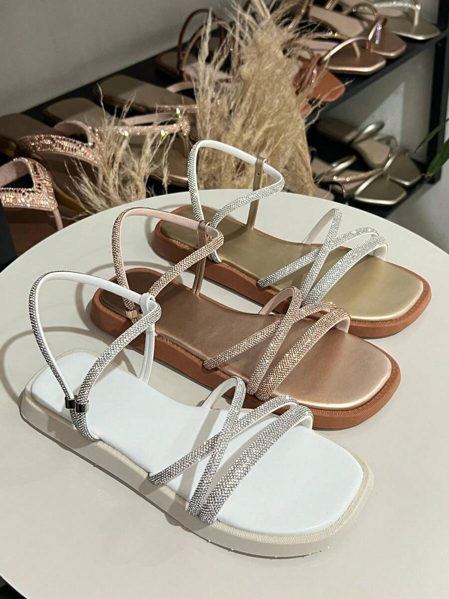 Femina Flat Casual Sandal Lightweight And Comfortable With Rhinestone Shine - NN - 查看 1
