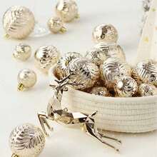 40pcs Assorted Size & Color Shatterproof Champagne Christmas Balls, Christmas Ornaments, Christmas Tree Hanging Decorations, Christmas Gifts Home Decor Christmas Decorations Room Decor Winter Christmas Decorations Home Christmas Gifts Christmas Decor - Champagne - View 5