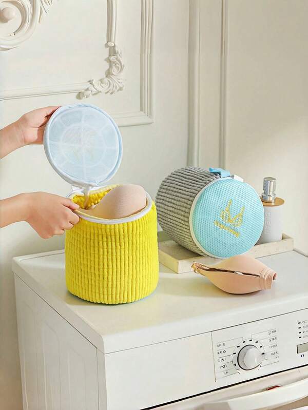 1 pièce Sac de lavage de machine à laver pour soutien-gorge et sous-vêtements 360° durable avec motif de broderie exquis, convient à tous les soutiens-gorge et sous-vêtements - anti-déformation, anti-enchevêtrement, anti-dommages, nettoyage efficace, lavable en machine, séchage à l'air, sac de lessive protecteur, rembourrage riche à l'intérieur, très adapté aux soutiens-gorge et sous-vêtements, peut être réutilisé, avec des blocs de protection pour empêcher la déformation des vêtements.