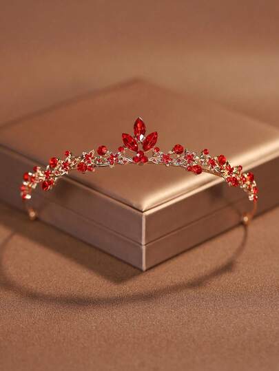 1件装时尚公主皇冠发箍，镶嵌水钻，优雅奢华，是送给女性的理想礼物。皇冠、头饰、头饰、发饰、发带、头饰、发圈、皇冠，适合婚礼、伴娘礼物、派对造型等场合，是女性发饰的理想之选。
