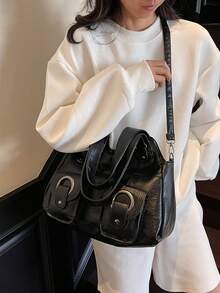 大容量纯色女士单肩包，时尚女士手提包，空间宽敞，可个性化定制单肩斜挎包，适合日常使用、上学、外出、购物、送礼、旅行、通勤等场合。 - 黑色 - 查看 5