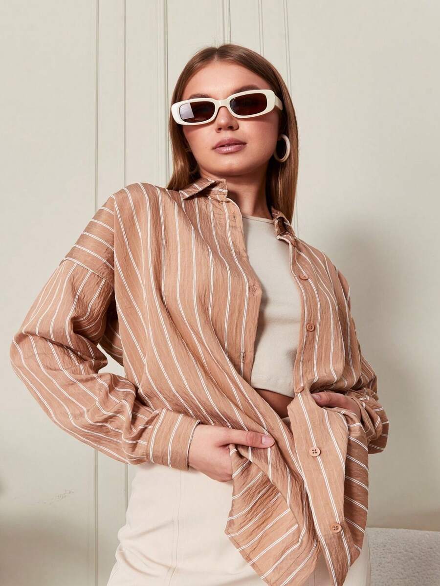 Kadın Oversize Mevsimlik A.Mavi Çizgi Gömlek - Beige - View 1