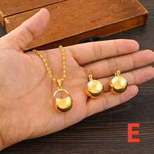 1 Set Golden Color Hollow Jewelry Set, Classic Earrings & Necklace 2 Pieces Set, Minimalist Cute Geometric Set, African Arabic European & American Women Jewelry Gift, Holiday Party Wedding Engagement Gift