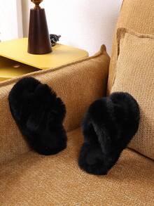 1 Pair Kids' Plush Lined Anti-Slip Warm Slippers, Comfortable Soft Bottom Fashionable Fuzzy Warm Flat Shoes, Suitable For Indoor Wear, Ideal For Winter, Cross-Strap Style - Black - View 5