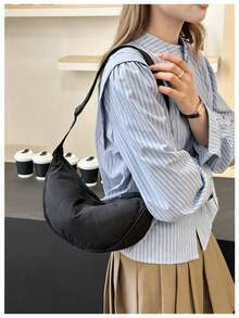 Fashionable Casual Women's Messenger Bag Versatile Shoulder Bag Lightweight Nylon Dumpling Bag - màu đen - Xem 3