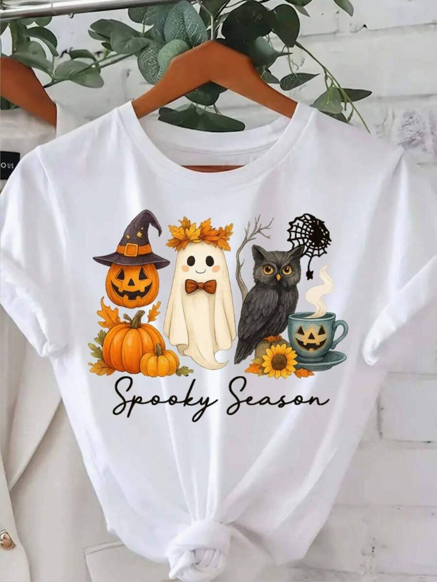 Mujer Camiseta de Mujer México Víspera de Todos los Santos  Casual Versátil  Cómodo y Elegante Camisa blanca decorada con elementos festivos de Halloween, como calabazas, un fantasma, un búho y una taza de calabaza, con el texto "Spooky Season" - Blanco - Ver 1