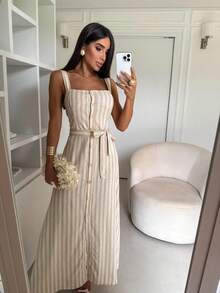 vestido de linho midi listrado com botoes e cinto