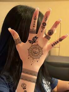 10 Blatt schwarze Henna Tattoos mit Mandala Blumen Schmetterling, wasserfeste temporäre Finger- und Handtattoos Aufkleber für tägliches Make-up, Festivals, Partys, Abschlussbälle und Accessoires