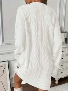 优雅、纯洁、时尚的大码针织连衣裙，休闲纯色下摆纽扣开衩成熟女士大码毛衣裙