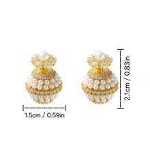 Pendientes de perlas falsas de moda clásica, incrustados con pequeñas cuentas de perlas falsas, unos pendientes de lujo para mujeres dulces y encantadores, elegantes y cautivadores pendientes de moda coreana, un lindo regalo de Navidad.
