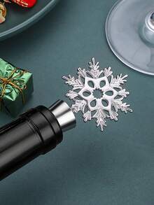 1pc Gold & Sliver Christmas Wine Bottle Stopper, Creative Christmas Tree, Reindeer, And Snowflake Design Wine Preservation Stopper, Cute Wine Lovers Home Decorations For Xmas Party Family Gathering, Christmas Party Favors Gifts - Multicolor - View 9