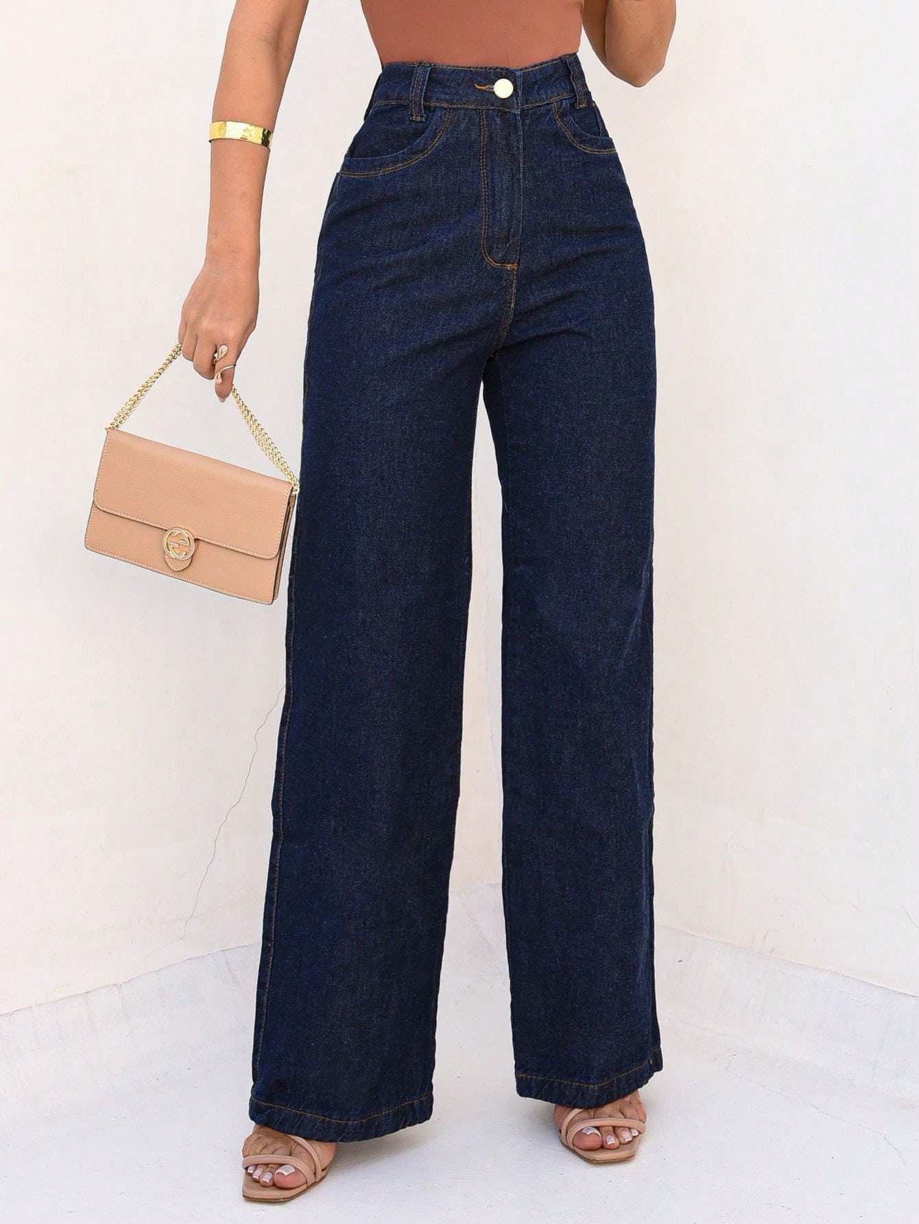 Calça Jeans Wide Leg Feminina Cintura Alta Básica Confortável Simples Zíper Bolso Bot... Calça Jeans Wide Leg Feminina Cintura Alta Básica Confortável Simples Zíper Bolso Bot...