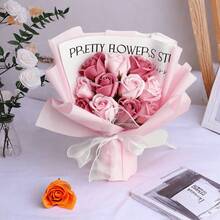 1 conjunto/11 peças - 4 peças Buquês de Flores Artificiais contêm 11 Flores Artificiais, Papel de Embrulho de Flores e Flores de Sabão Fadas de 33cm x 22cm, que são adequadas para presentes de aniversário ou aniversário para mães, namoradas, amigas, presentes do Dia de Natal/Dia das Mães, Dia dos Namorados, lembranças de casamento, decoração de mesa de festa de feriado e presentes de aniversário ou festa para mulheres.